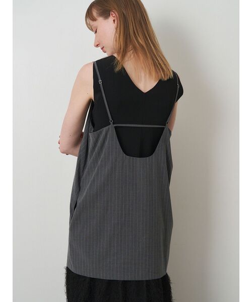 ELENDEEK（エレンディーク）の「マテリアルドッキングキャミワンピース（ワンピース・レディース・グレー/ブラック/ライトグレー・01/02）」の17枚目の写真