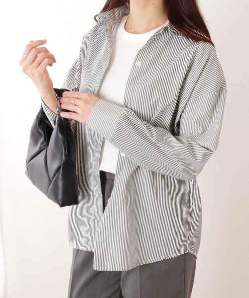 Lace Ladies（レースレディース）の「ドロップショルダー ベーシック ストライプ柄 長袖 ブラウス（シャツ/ブラウス・レディース・ブラック/ネイビー・FREE）」の2枚目の写真