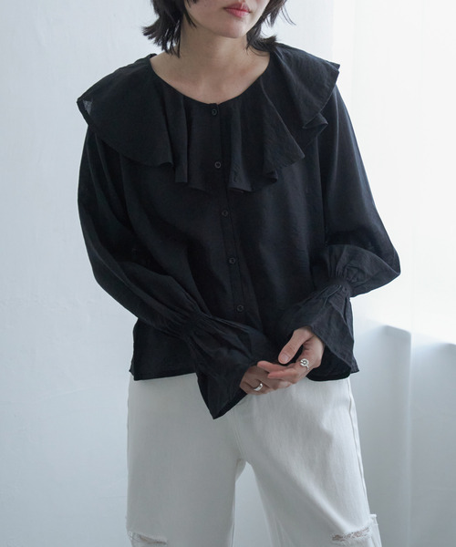 VENCEEXCHANGE（ヴァンスエクスチェンジ）の「フリルカラーボリューム袖ブラウス（シャツ/ブラウス・レディース・オフホワイト/ブラック・FREE）」の14枚目の写真