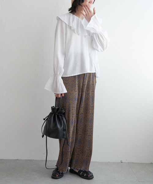 VENCEEXCHANGE（ヴァンスエクスチェンジ）の「フリルカラーボリューム袖ブラウス（シャツ/ブラウス・レディース・オフホワイト/ブラック・FREE）」の9枚目の写真