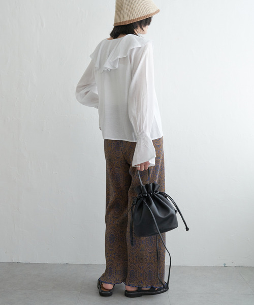 VENCEEXCHANGE（ヴァンスエクスチェンジ）の「フリルカラーボリューム袖ブラウス（シャツ/ブラウス・レディース・オフホワイト/ブラック・FREE）」の11枚目の写真