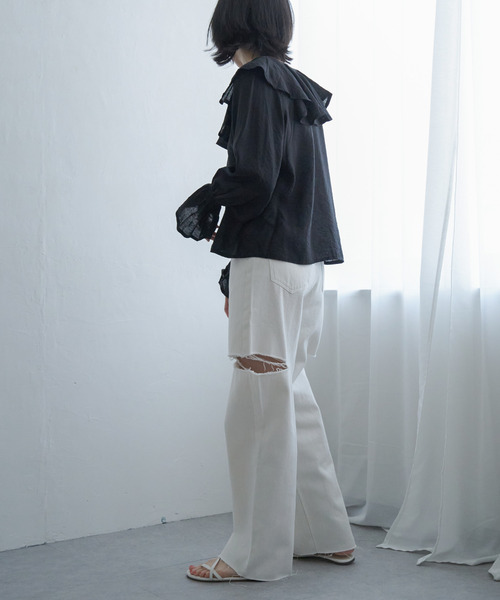 VENCEEXCHANGE（ヴァンスエクスチェンジ）の「フリルカラーボリューム袖ブラウス（シャツ/ブラウス・レディース・オフホワイト/ブラック・FREE）」の18枚目の写真