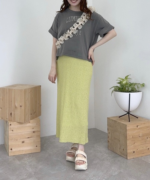 mysty woman(ミスティウーマン)の「テクスチャーカットナロースカート 128881(スカート・レディース・ブラック/パープル/オフホワイト/ピンク/ブルー系その他/イエロー系その他/ライトベージュ・FREE)」の20枚目の写真