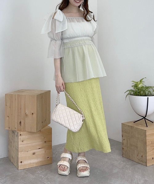 mysty woman(ミスティウーマン)の「テクスチャーカットナロースカート 128881(スカート・レディース・ブラック/パープル/オフホワイト/ピンク/ブルー系その他/イエロー系その他/ライトベージュ・FREE)」の21枚目の写真