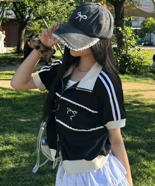 .KOM（ドットコム）の「A'GEM/9 × .kom 『.KOM/ドットケーオーエム』 半袖リボンスポーツジャージ（ジャージ・レディース・ブラック・FREE）」の5枚目の写真