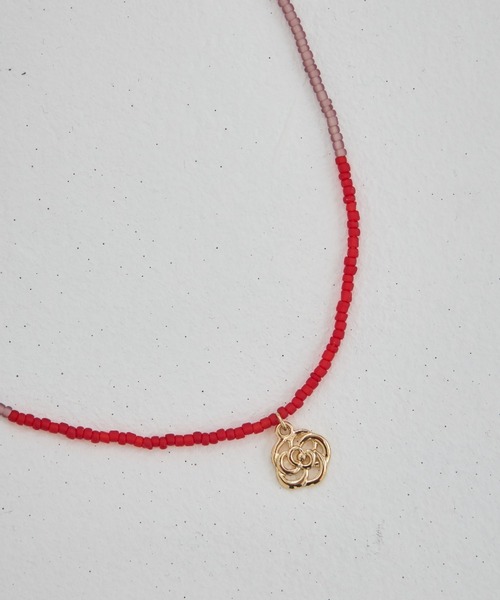 ANU（アヌ）の「anu's mood beads choker - アヌズムードビーズチョーカー（ネックレス・レディース・ダークラベンダー/ベビーピンク/グリーン/レッド・FREE）」の8枚目の写真