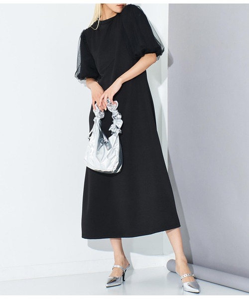 Settimissimo(セッティミッシモ)の「ポンチ チュールボリュームスリーブ ロングワンピース(ワンピース・レディース・ブラック/オフホワイト・FREE)」の2枚目の写真