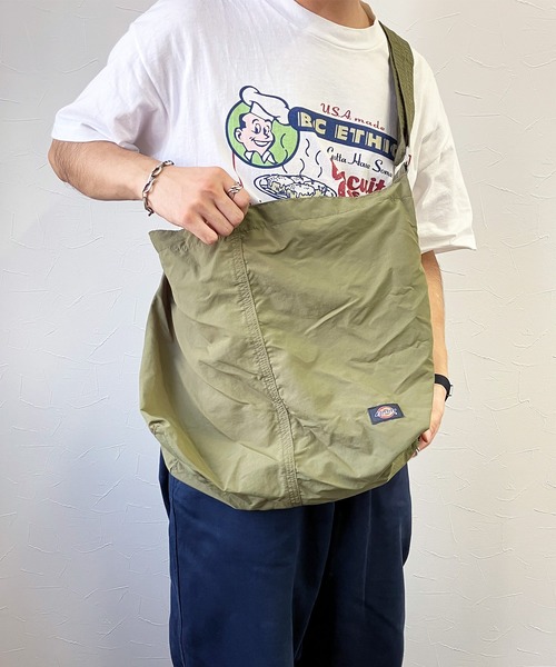 Dickies（ディッキーズ）の「【Dickies】WORKERS NYLON SHOULDER BAG / ディッキーズ ナイロン ワーカーズ ショルダーバッグ（ショルダーバッグ・メンズ・ブラック/ライトベージュ/カーキ・FREE）」の16枚目の写真