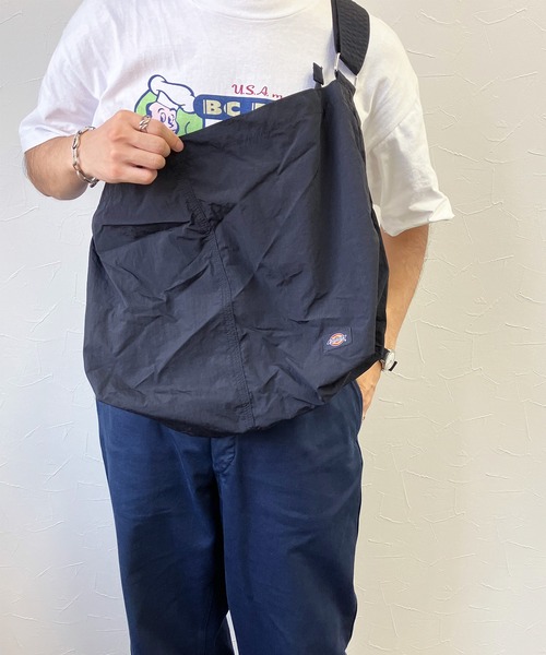 Dickies（ディッキーズ）の「【Dickies】WORKERS NYLON SHOULDER BAG / ディッキーズ ナイロン ワーカーズ ショルダーバッグ（ショルダーバッグ・メンズ・ブラック/ライトベージュ/カーキ・FREE）」の18枚目の写真