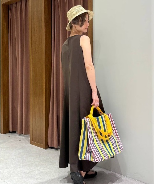 HEREIAM（ヘレイアム）の「【HEREIAM】パネルカットドレス（ドレス・レディース・カーキブラウン/ブラック・SMALL/MEDIUM）」の21枚目の写真