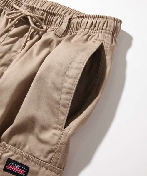 Dickies（ディッキーズ）の「【GENUINE DICKIES/ジェニュインディッキーズ】ワイドカーゴパンツ（カーゴパンツ・メンズ・ブラック/ベージュ/カーキ・M/L/LL）」の21枚目の写真
