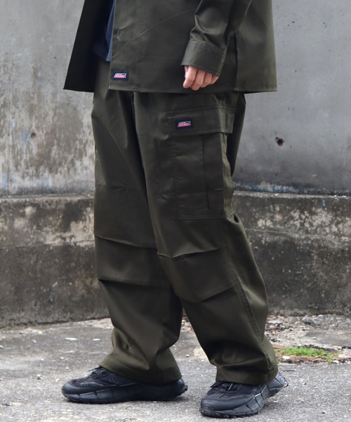 Dickies(ディッキーズ)の「【GENUINE DICKIES/ジェニュインディッキーズ】ワイドカーゴパンツ(カーゴパンツ・メンズ・ブラック/ベージュ/カーキ・M/L/LL)」の7枚目の写真