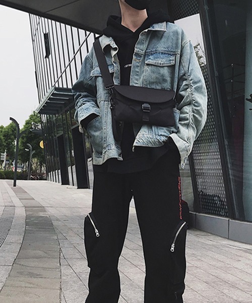 SEN TOKYO（セントーキョー）の「合理的で多機能。フラップクロスボディバッグ（ショルダーバッグ・メンズ・グレー/ブラック・FREE）」の6枚目の写真