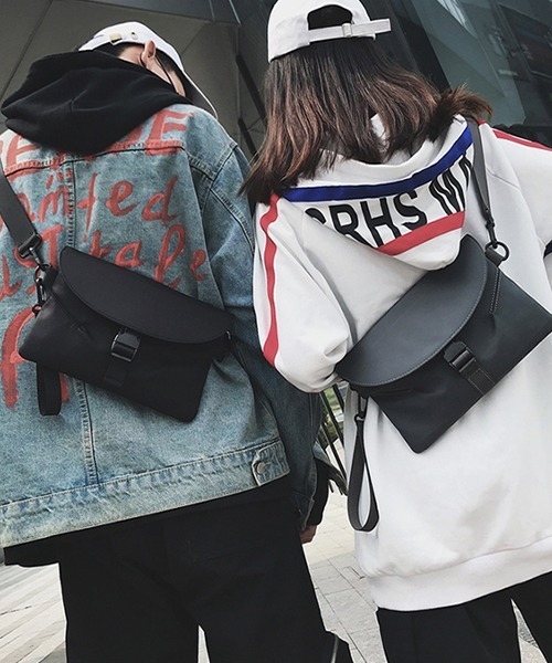 SEN TOKYO（セントーキョー）の「合理的で多機能。フラップクロスボディバッグ（ショルダーバッグ・メンズ・グレー/ブラック・FREE）」の12枚目の写真