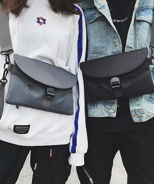 SEN TOKYO（セントーキョー）の「合理的で多機能。フラップクロスボディバッグ（ショルダーバッグ・メンズ・グレー/ブラック・FREE）」の13枚目の写真