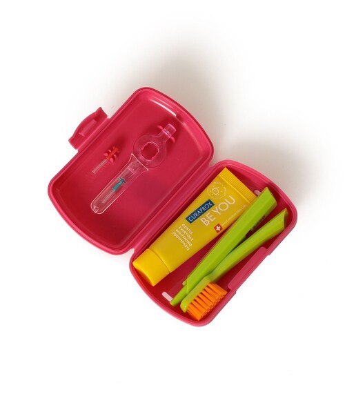 bpr BEAMS（ビーピーアール ビームス ）の「【ビームスの百名品】CURAPROX / travel set BE YOU 歯ブラシ セット（オーラルケア/歯磨きグッズ・レディース・ブルー/オレンジ/イエロー/レッド/ピンク/グリーン・FREE）」の5枚目の写真