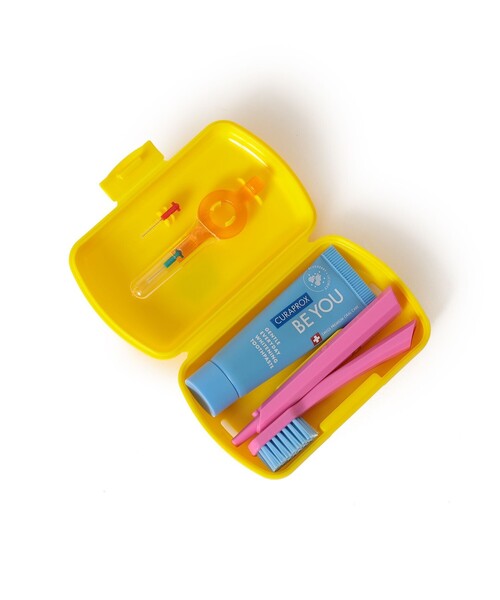 bpr BEAMS（ビーピーアール ビームス ）の「【ビームスの百名品】CURAPROX / travel set BE YOU 歯ブラシ セット（オーラルケア/歯磨きグッズ・レディース・ブルー/オレンジ/イエロー/レッド/ピンク/グリーン・FREE）」の3枚目の写真