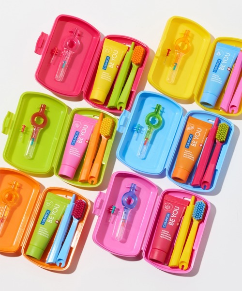 bpr BEAMS（ビーピーアール ビームス ）の「【ビームスの百名品】CURAPROX / travel set BE YOU 歯ブラシ セット（オーラルケア/歯磨きグッズ・レディース・ブルー/オレンジ/イエロー/レッド/ピンク/グリーン・FREE）」の7枚目の写真