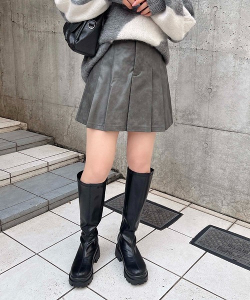 INGNI(イング)の「フェイクレザープリーツスカパン(スカート・レディース・ブラウン/グレー/ブラック・FREE)」の16枚目の写真