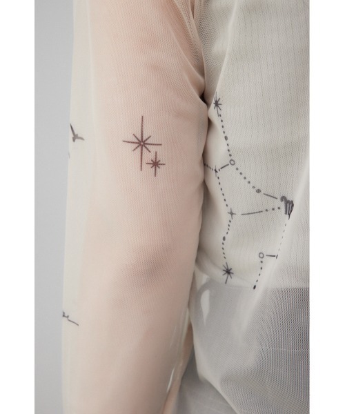 AZUL by moussy（アズールバイマウジー）の「MARY QUANT×AZUL　シアータトゥートップス（Tシャツ/カットソー・レディース・ブラック/ライトベージュ・FREE）」の5枚目の写真