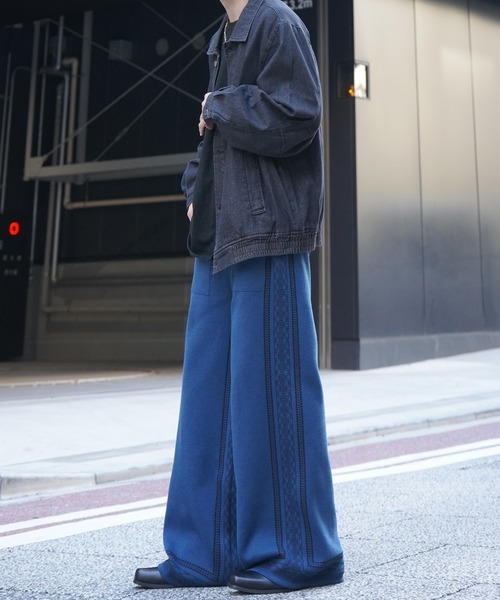 Confirm（コンファーム）の「サイドライン ジャガードニット ワイドストレートパンツ【Confirm】（その他パンツ・メンズ・ナチュラル/ブラック/ネイビー・M/L）」の9枚目の写真