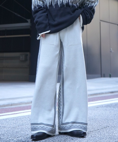 Confirm（コンファーム）の「サイドライン ジャガードニット ワイドストレートパンツ【Confirm】（その他パンツ・メンズ・ナチュラル/ブラック/ネイビー・M/L）」の16枚目の写真