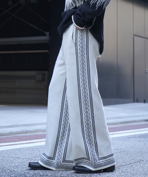Confirm（コンファーム）の「サイドライン ジャガードニット ワイドストレートパンツ【Confirm】（その他パンツ・メンズ・ナチュラル/ブラック/ネイビー・M/L）」の18枚目の写真
