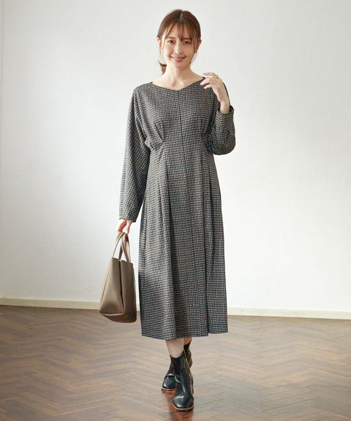 IKKA LOUNGE(イッカラウンジ)の「カットジャガードワンピース(ワンピース・レディース・その他1/ブラウン系その他・L/M/S)」の2枚目の写真