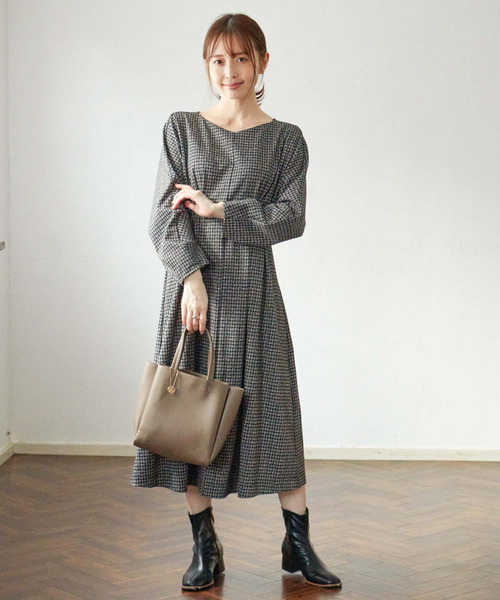 IKKA LOUNGE(イッカラウンジ)の「カットジャガードワンピース(ワンピース・レディース・その他1/ブラウン系その他・L/M/S)」の3枚目の写真
