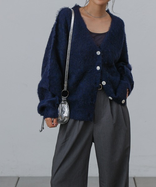 COLONY 2139（コロニートゥーワンスリーナイン）の「モヘアタッチカーディガン（カーディガン/ボレロ・レディース・ブラック/モカ/ネイビー/パープル/グリーン/オフホワイト/チャコールグレー/ブルー・FREE）」の20枚目の写真