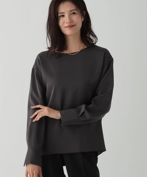Elura(エルーラ)の「ダブルクロスプルオーバー/139365(Tシャツ/カットソー・レディース・チャコールグレー/ネイビー/ホワイト・LARGE/MEDIUM)」の2枚目の写真
