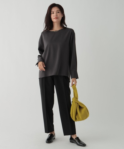 Elura(エルーラ)の「ダブルクロスプルオーバー/139365(Tシャツ/カットソー・レディース・チャコールグレー/ネイビー/ホワイト・LARGE/MEDIUM)」の7枚目の写真