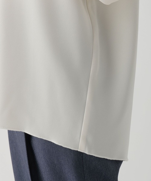 Elura(エルーラ)の「ダブルクロスプルオーバー/139365(Tシャツ/カットソー・レディース・チャコールグレー/ネイビー/ホワイト・LARGE/MEDIUM)」の17枚目の写真