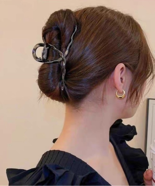 E&C closet…（イーアンドシークローゼット）の「ウェーブバンスクリップ（バレッタ/ヘアクリップ・レディース・ゴールド/シルバー/ブラック・FREE）」の5枚目の写真