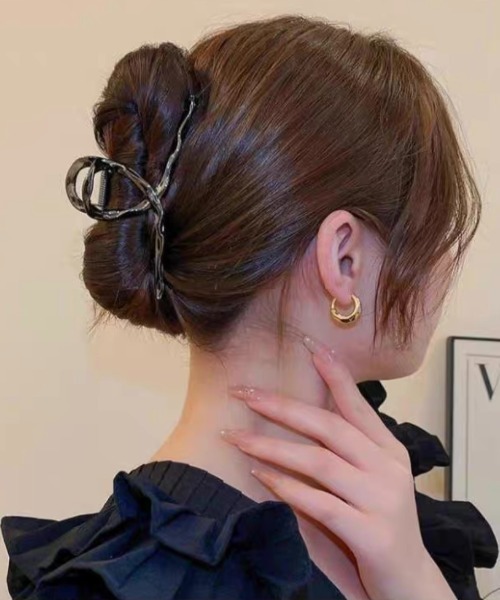 E&C closet…（イーアンドシークローゼット）の「ウェーブバンスクリップ（バレッタ/ヘアクリップ・レディース・ゴールド/シルバー/ブラック・FREE）」の6枚目の写真