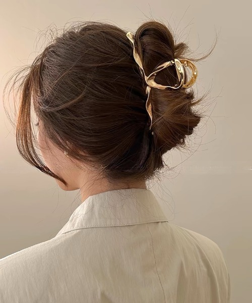 E&C closet…（イーアンドシークローゼット）の「ウェーブバンスクリップ（バレッタ/ヘアクリップ・レディース・ゴールド/シルバー/ブラック・FREE）」の14枚目の写真