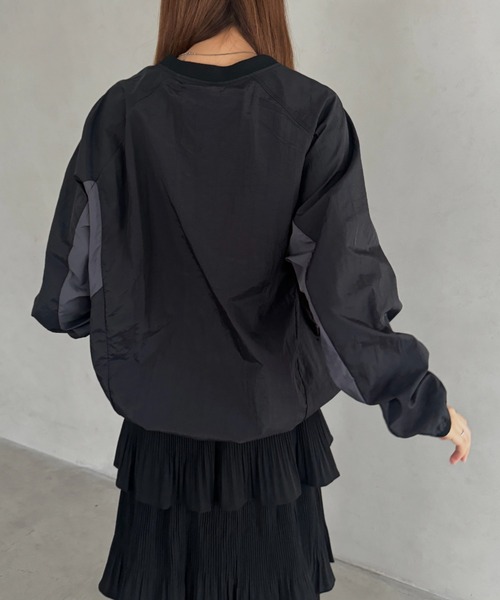 MYMOOD.（マイムード）の「ナイロンユニフォーム長袖プルオーバー（Tシャツ/カットソー・レディース・ネイビー/ブラック/ホワイト・FREE）」の14枚目の写真