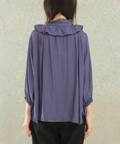 URBAN RESEARCH ROSSO WOMEN（アーバンリサーチ　ロッソ）の「フリルギャザーブラウス（シャツ/ブラウス・レディース・パープル系その他/アイボリー・FREE）」の4枚目の写真