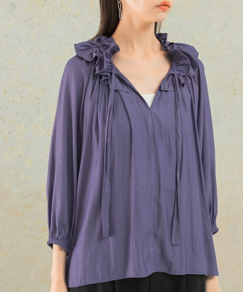 URBAN RESEARCH ROSSO WOMEN（アーバンリサーチ　ロッソ）の「フリルギャザーブラウス（シャツ/ブラウス・レディース・パープル系その他/アイボリー・FREE）」の5枚目の写真