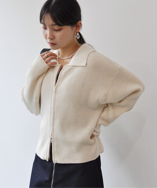 Meli rich(メリーリッチ)の「ダブルジップ襟付きニットカーディガン(カーディガン/ボレロ・レディース・ベージュ/チャコールグレー/アイボリー/カーキ・FREE)」の19枚目の写真