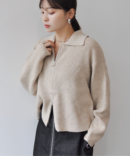 Meli rich(メリーリッチ)の「ダブルジップ襟付きニットカーディガン(カーディガン/ボレロ・レディース・ベージュ/チャコールグレー/アイボリー/カーキ・FREE)」の7枚目の写真