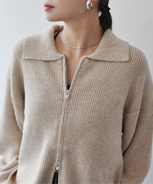 Meli rich(メリーリッチ)の「ダブルジップ襟付きニットカーディガン(カーディガン/ボレロ・レディース・ベージュ/チャコールグレー/アイボリー/カーキ・FREE)」の12枚目の写真