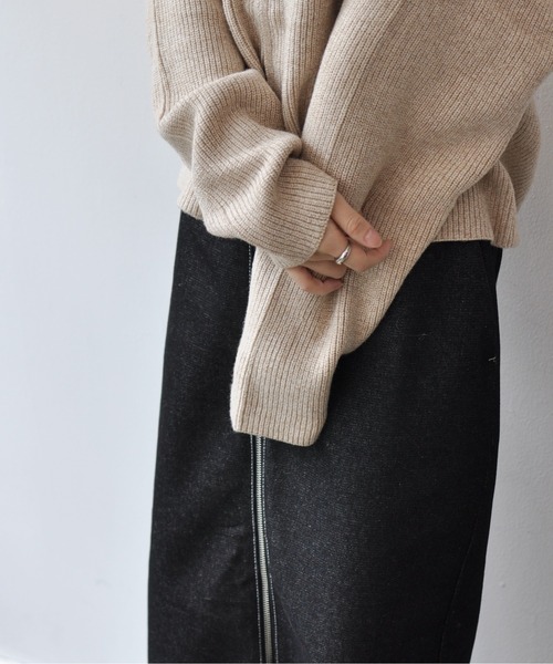 Meli rich(メリーリッチ)の「ダブルジップ襟付きニットカーディガン(カーディガン/ボレロ・レディース・ベージュ/チャコールグレー/アイボリー/カーキ・FREE)」の13枚目の写真