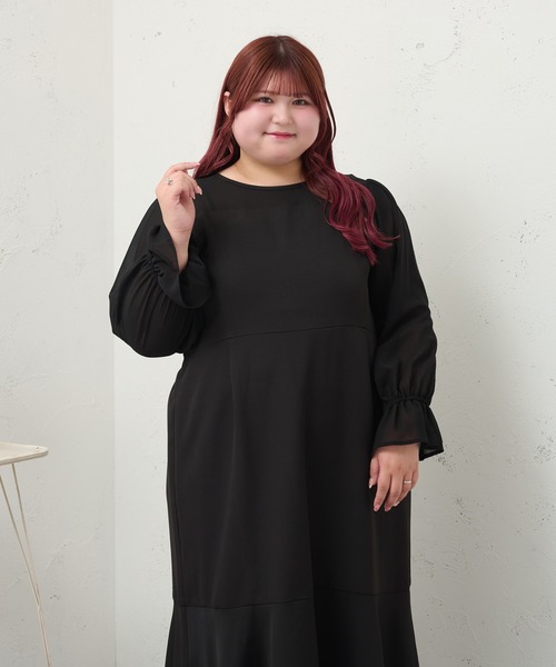 セール】【大きいサイズ】シアー切り替えマーメイドワンピース