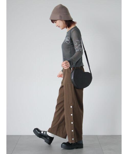 ehka sopo(エヘカソポ)の「サイドボタンハイウエストパンツ(その他パンツ・レディース・ブラック/ブラウン/ベージュ・F)」の15枚目の写真