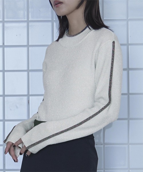 miette（ミエット）の「配色ラインラメリブニット（ニット/セーター・レディース・ブルー/ブラック/アイボリー・FREE）」の5枚目の写真