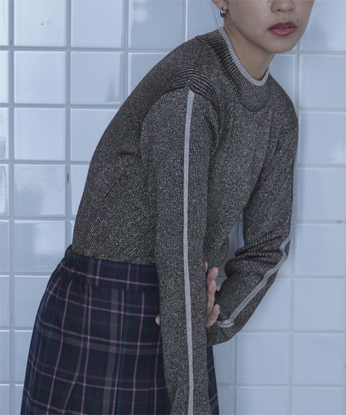 miette（ミエット）の「配色ラインラメリブニット（ニット/セーター・レディース・ブルー/ブラック/アイボリー・FREE）」の7枚目の写真