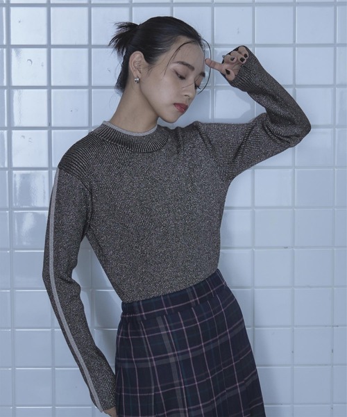 miette（ミエット）の「配色ラインラメリブニット（ニット/セーター・レディース・ブルー/ブラック/アイボリー・FREE）」の8枚目の写真