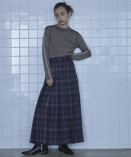 miette（ミエット）の「配色ラインラメリブニット（ニット/セーター・レディース・ブルー/ブラック/アイボリー・FREE）」の9枚目の写真