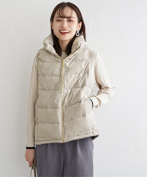 ikka(イッカ)の「細コールボリューム襟ベスト(ダウンベスト・レディース・ベージュ/ブラウン系その他/チャコール・S/M/L)」の8枚目の写真